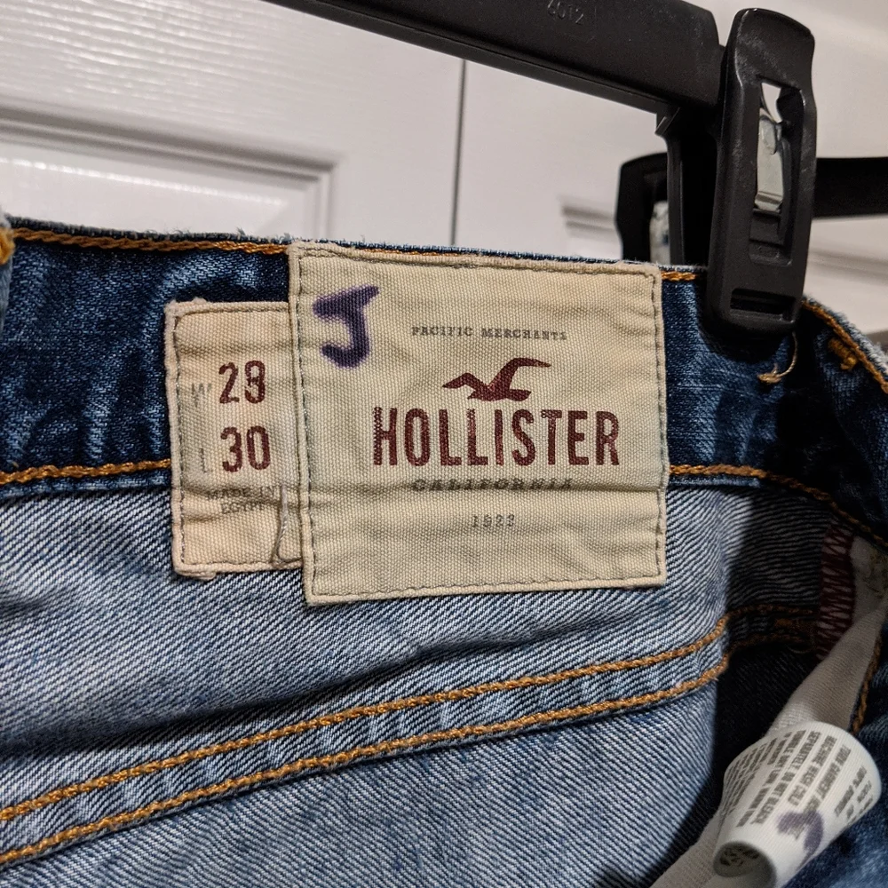 29 x 30 Hollister jeans - Picture 3 of 4